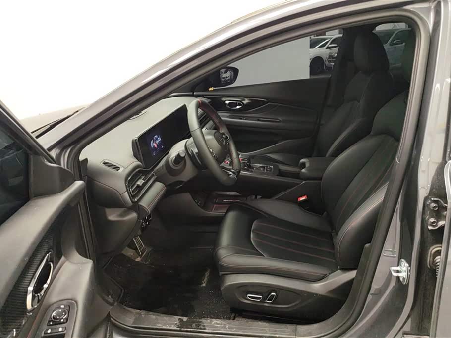 Trumpchi Shadow Leopard