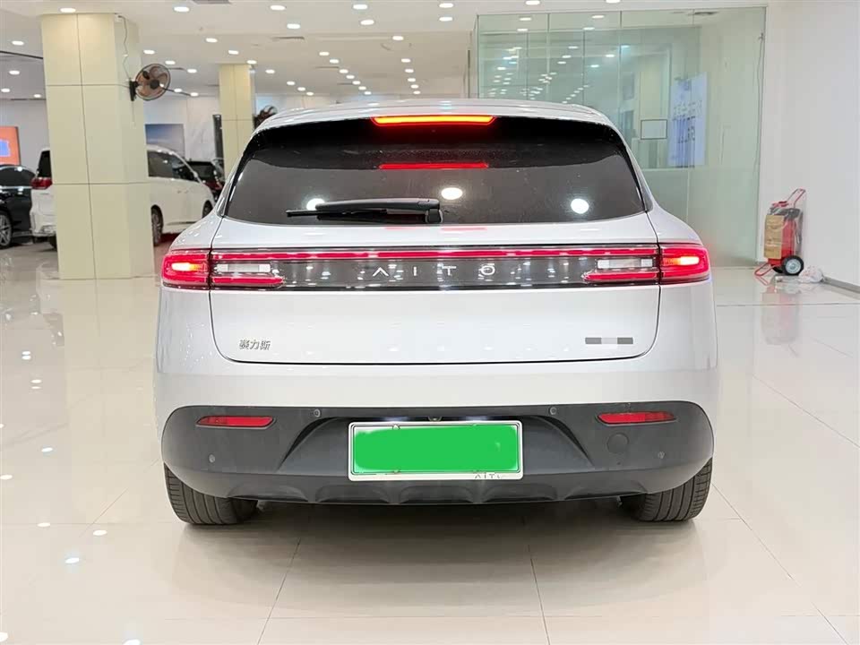 AITO Ask the world M5