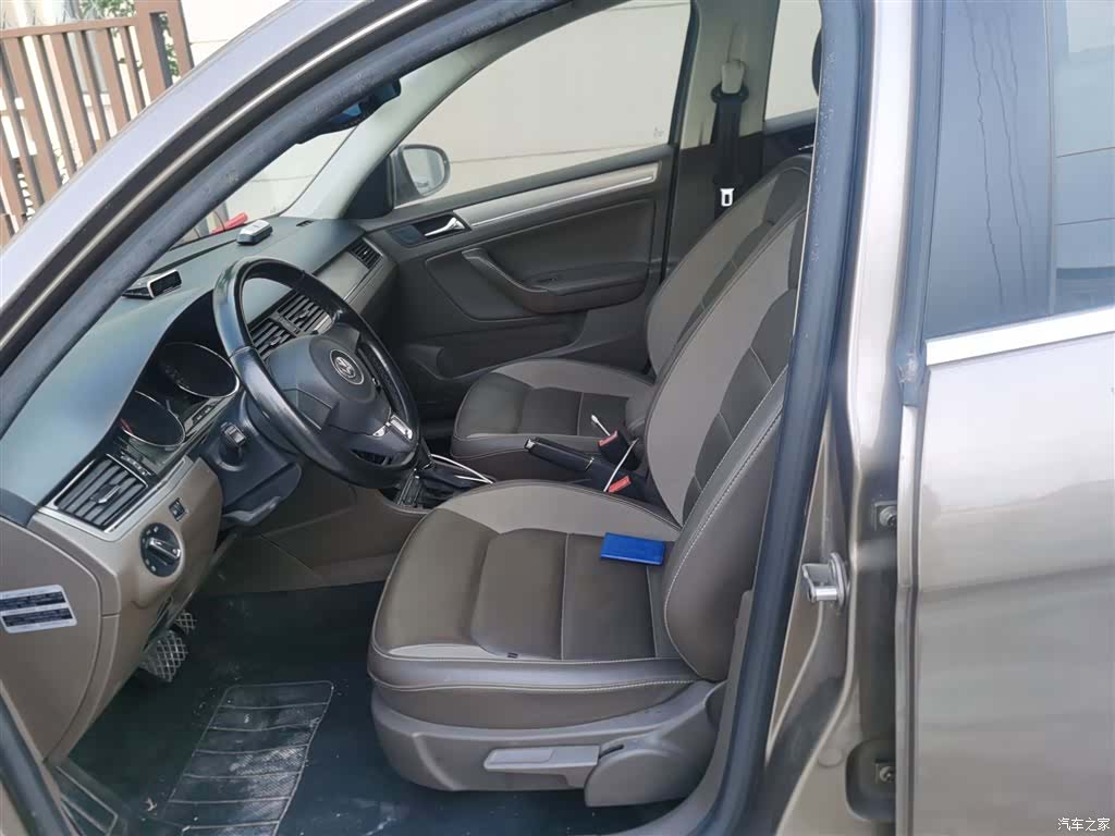 Volkswagen Bora, 2015 8