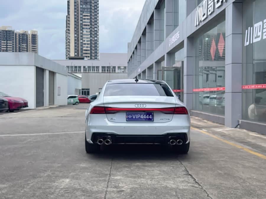 Audi A7 2023, фото 6