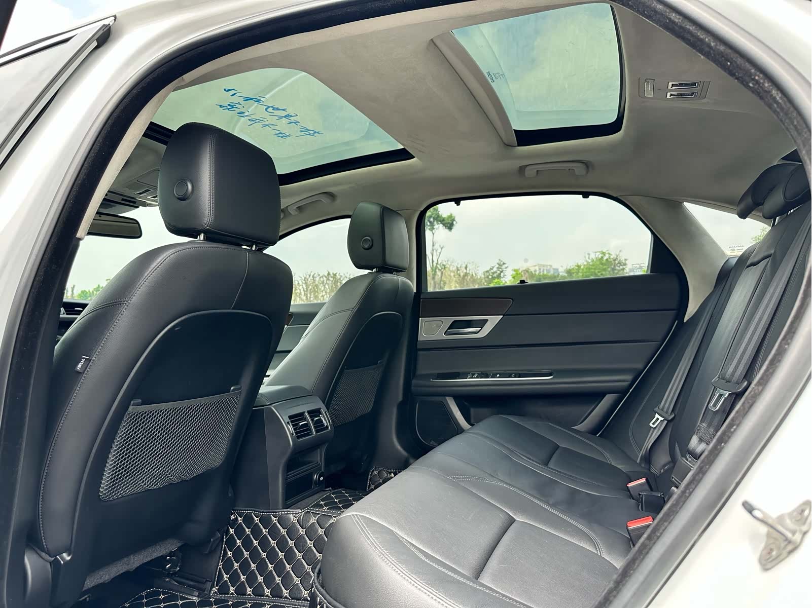 Land Rover XFL, 2018 11