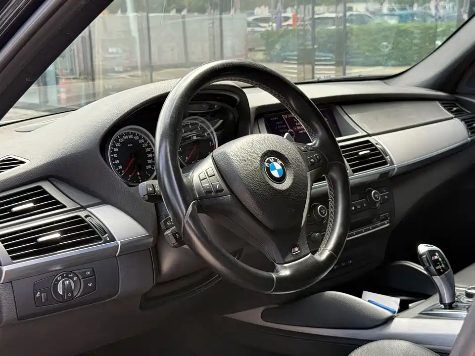 BMW X5 M