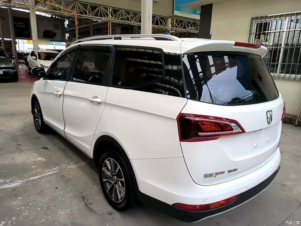 Wuling 730, 2019 все фото