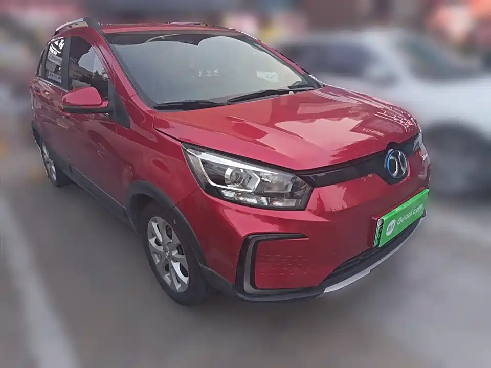 BAIC EC5