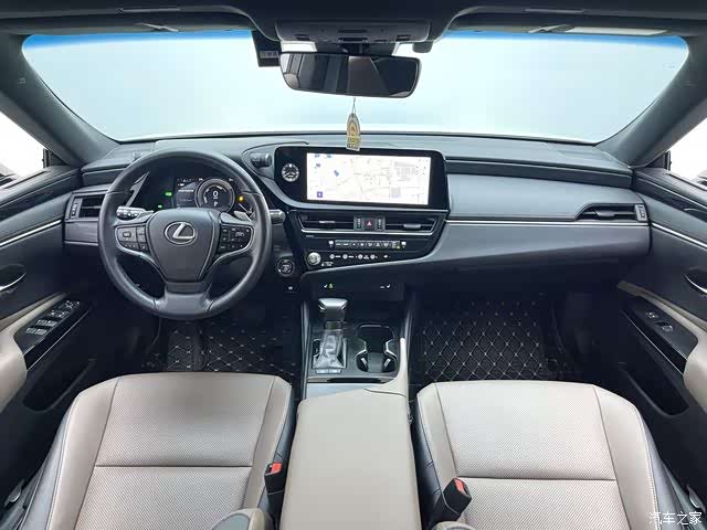Lexus ES, 2024 8
