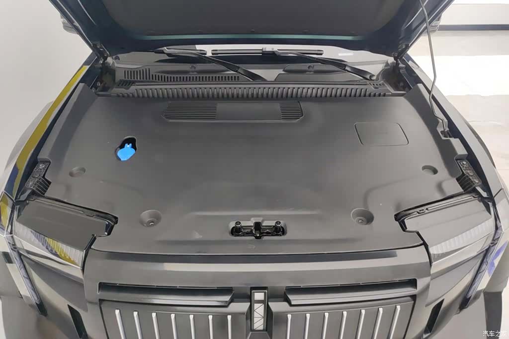 Chery iCAR, 2025 10