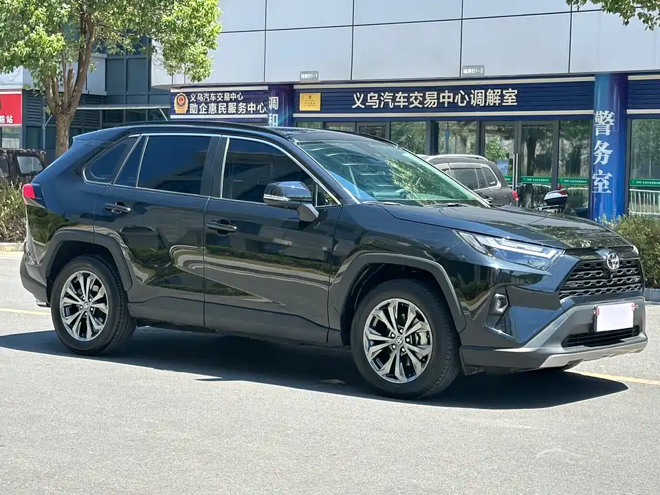 Toyota RAV4 Rongfang