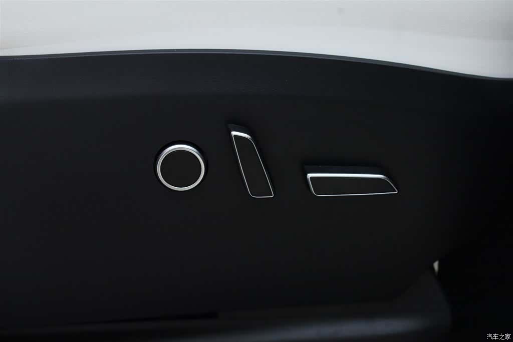 Tesla Model X, 2023 12