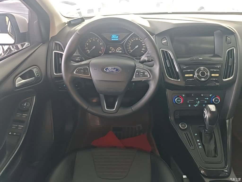 Ford Focus, 2017 11
