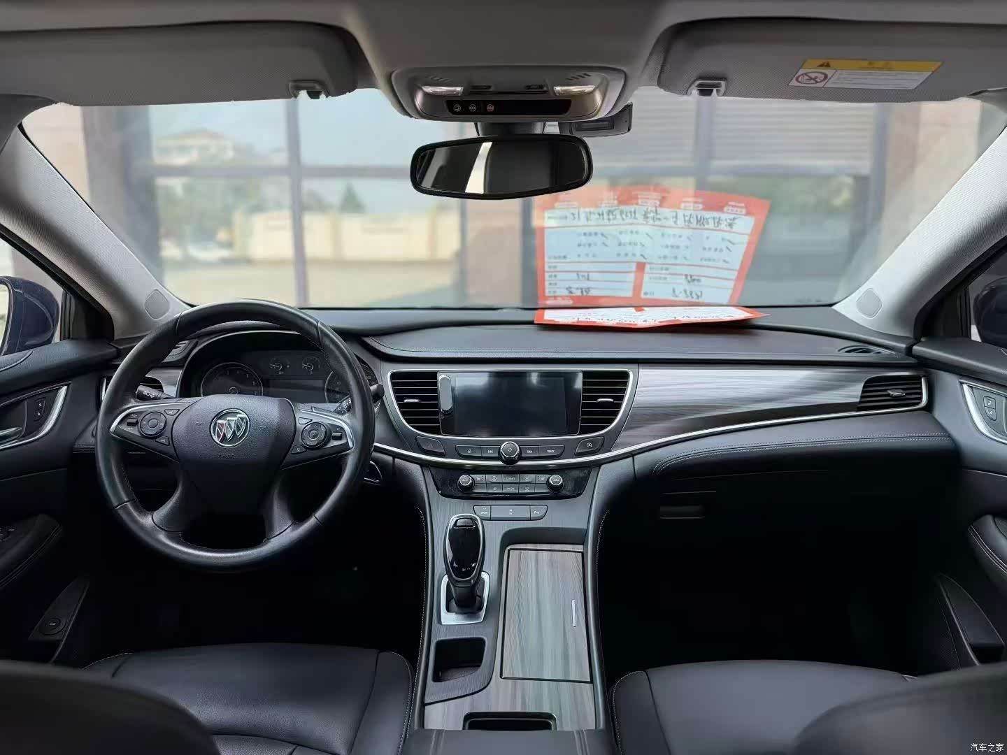 Buick LaCrosse, 2021 все фото