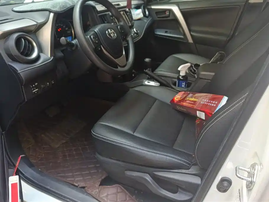 Toyota RAV4 Rongfang