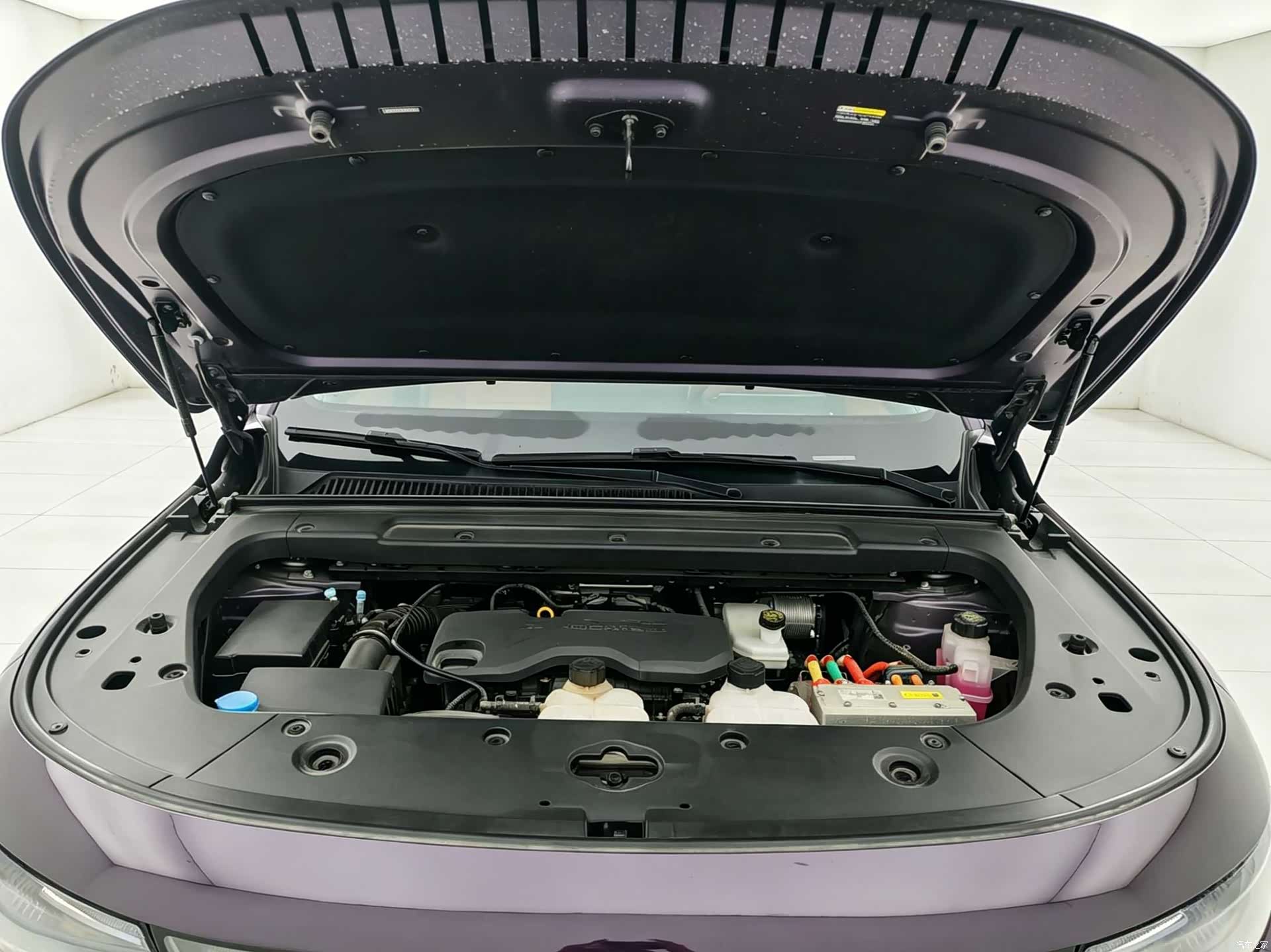 Leapmotor C16, 2024 3