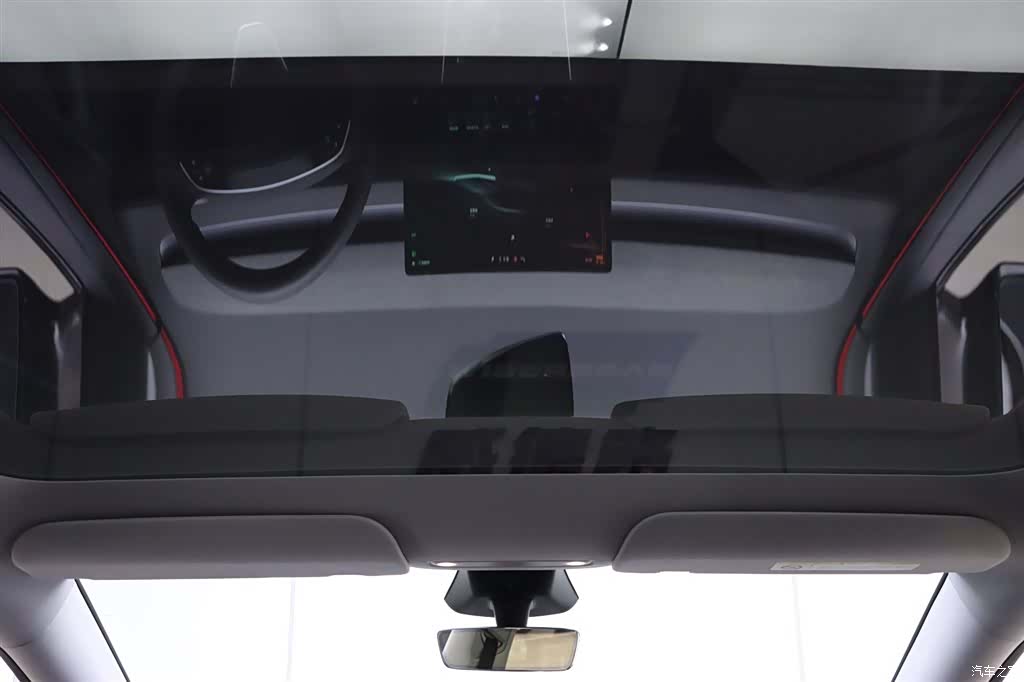 Tesla Model Y, 2025 20