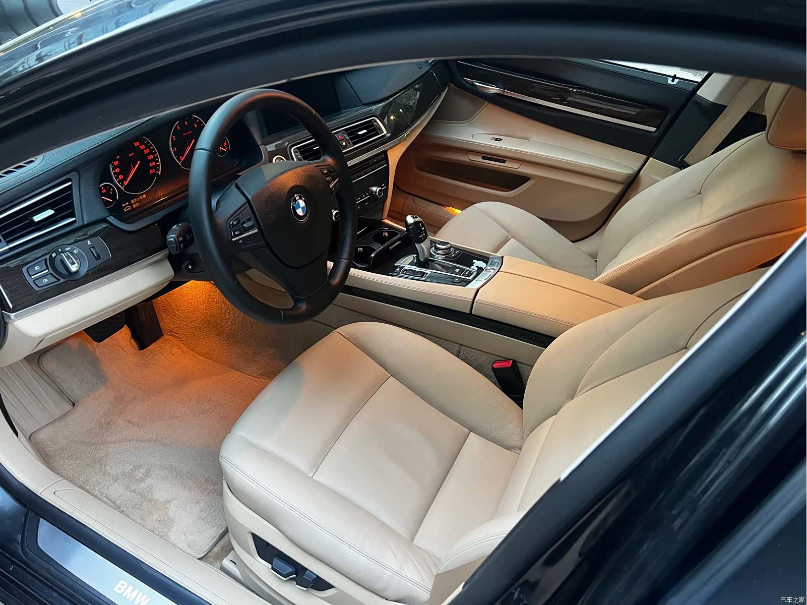 BMW 7 Series, 2012 9