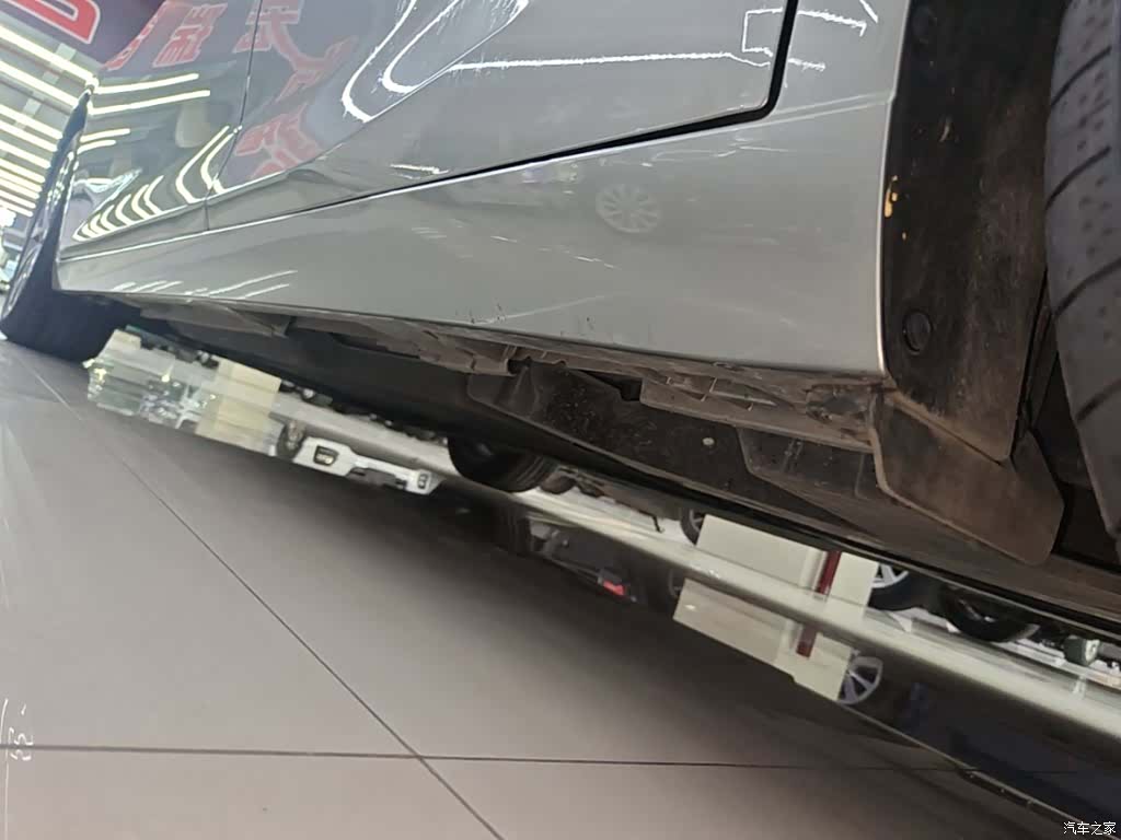 Lexus ES, 2023 22