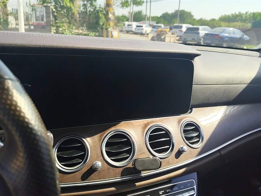 Mercedes-Benz E-class Mercedes-Benz E-class