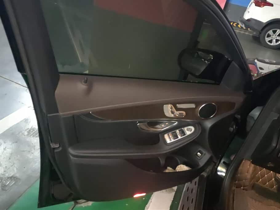 Mercedes-Benz GLC Mercedes-Benz GLC