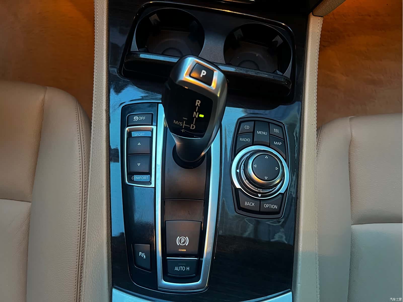 BMW 7 Series, 2012 18