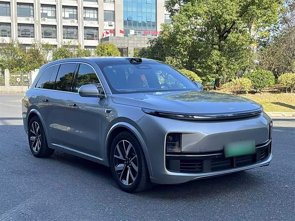 Li Auto Ideal L8