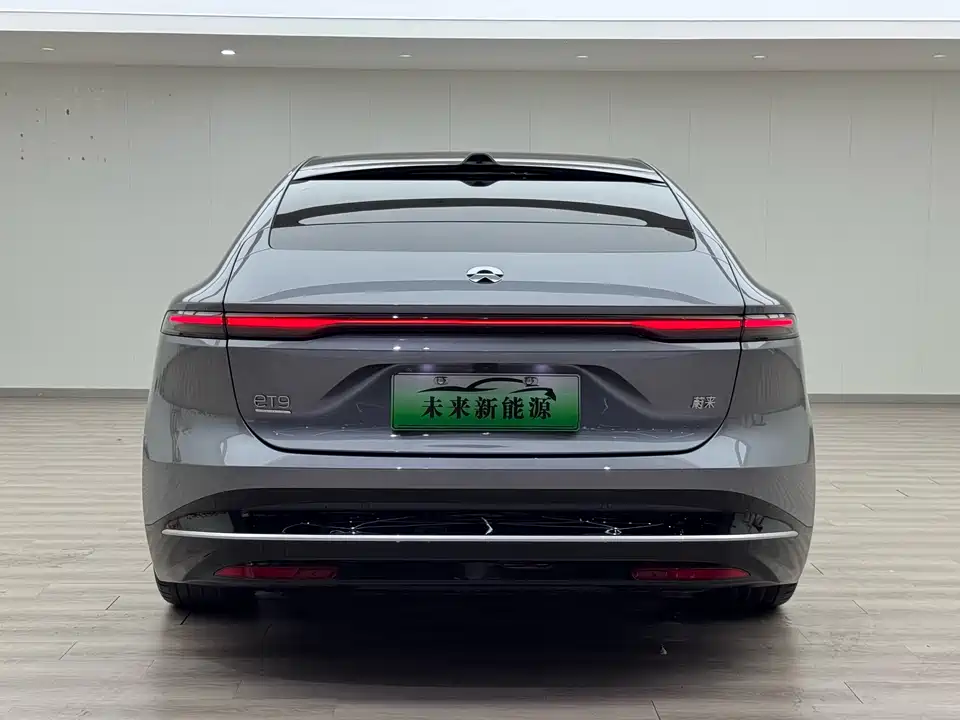 NIO ET9