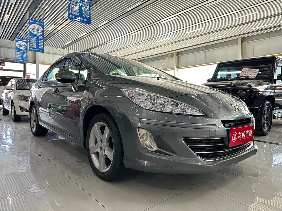 Peugeot 408