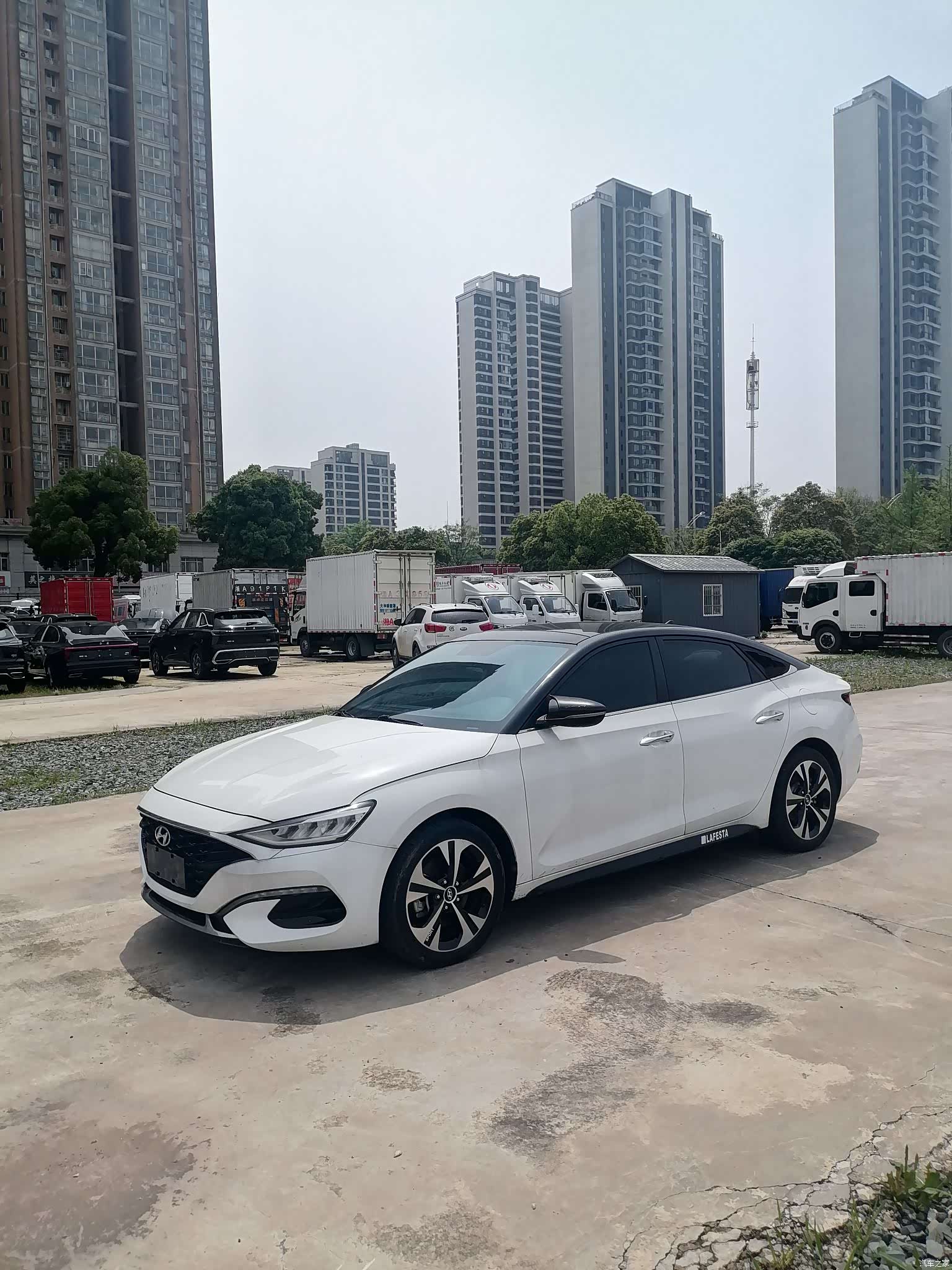Hyundai Lafesta
