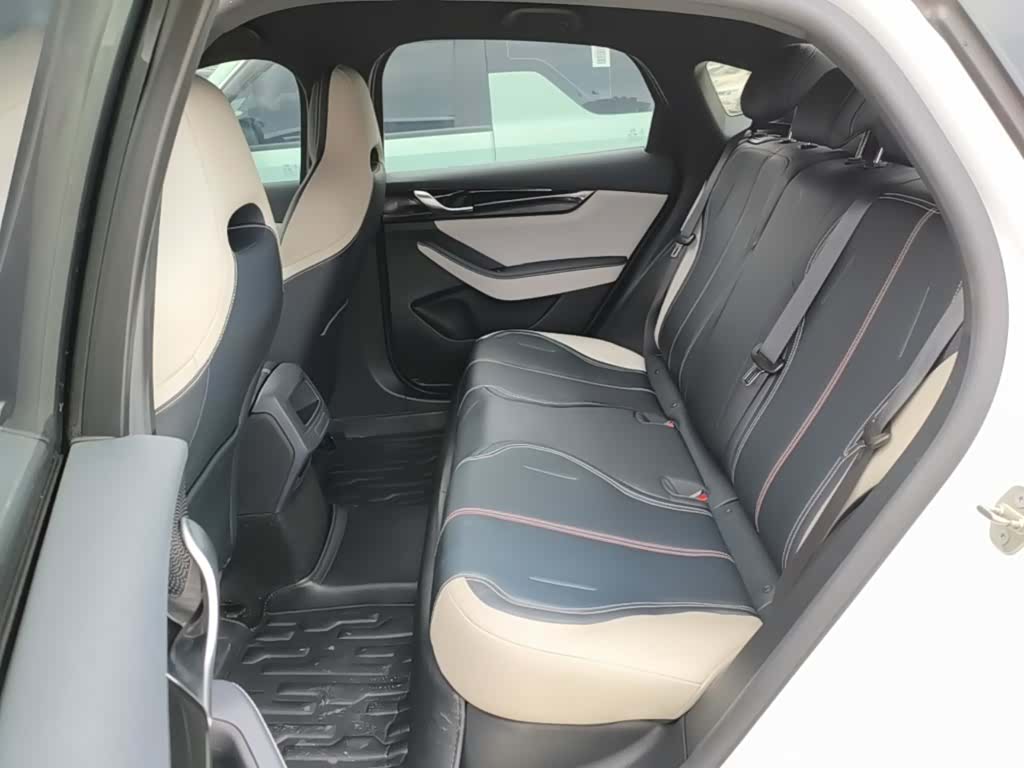 BYD Qin, 2023 13