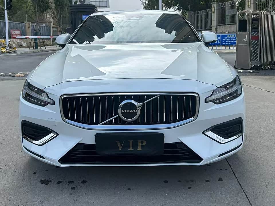 Volvo S60