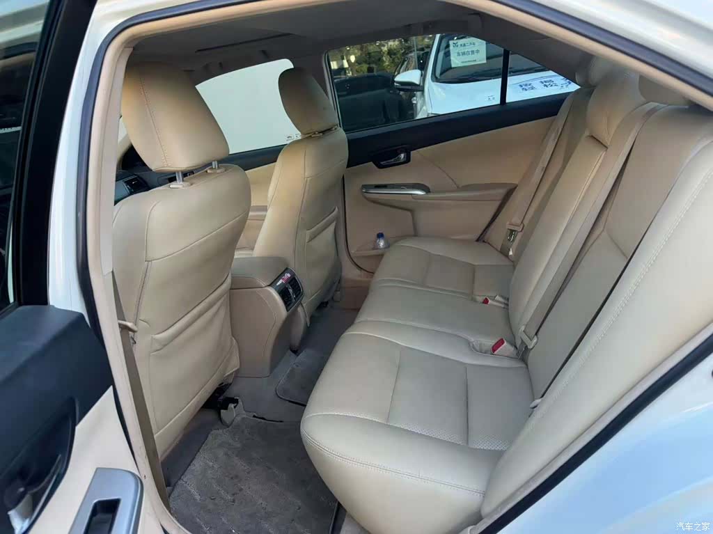 Toyota Camry, 2014 10