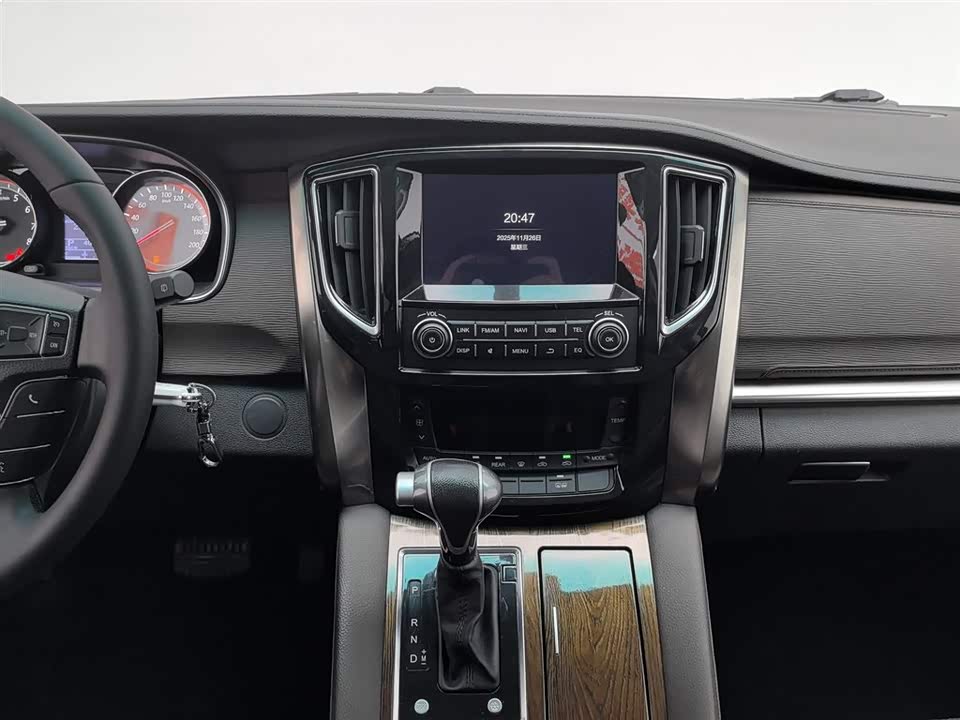 Forthing Popular CM7