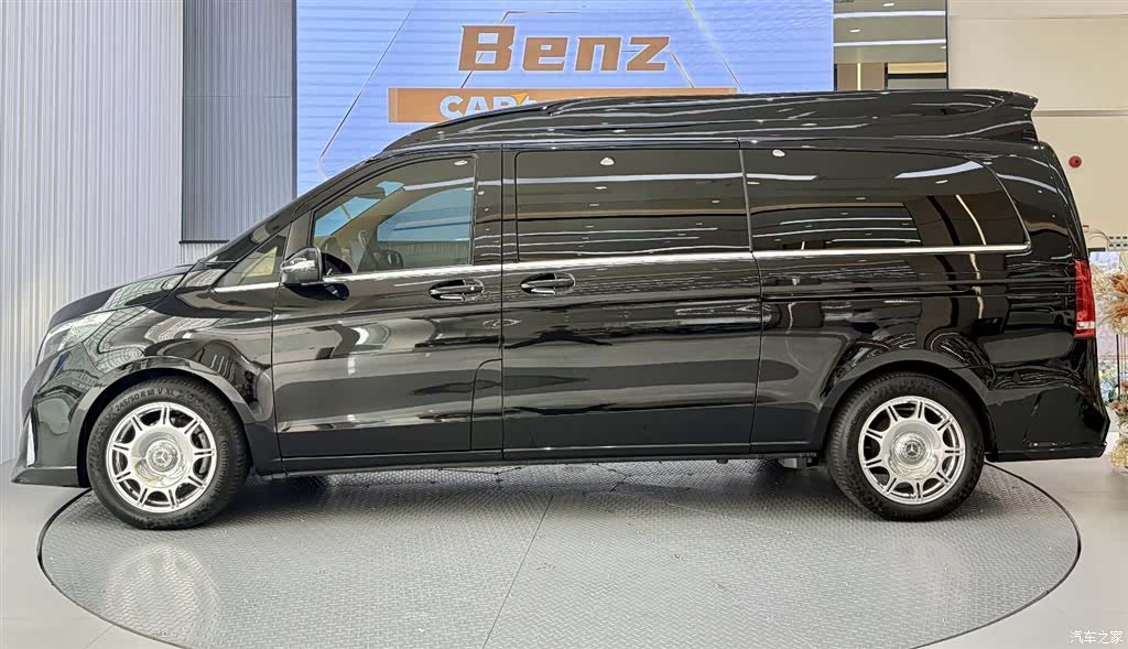 Mercedes-Benz V-Class, 2024 все фото