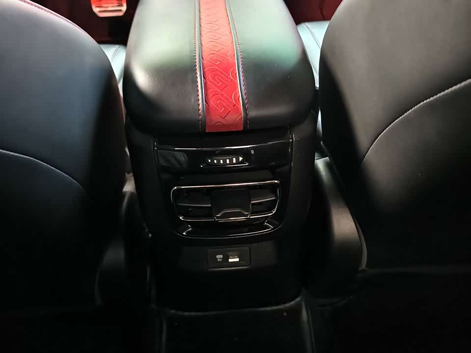 Trumpchi Shadow Leopard