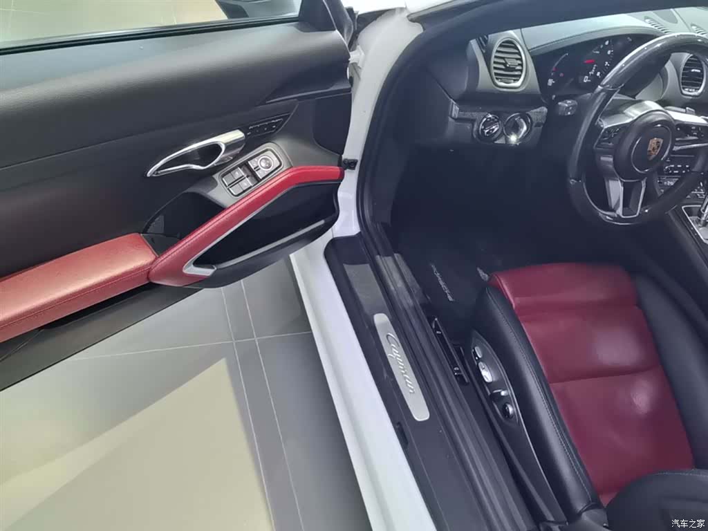 Porsche Cayman, 2019 16