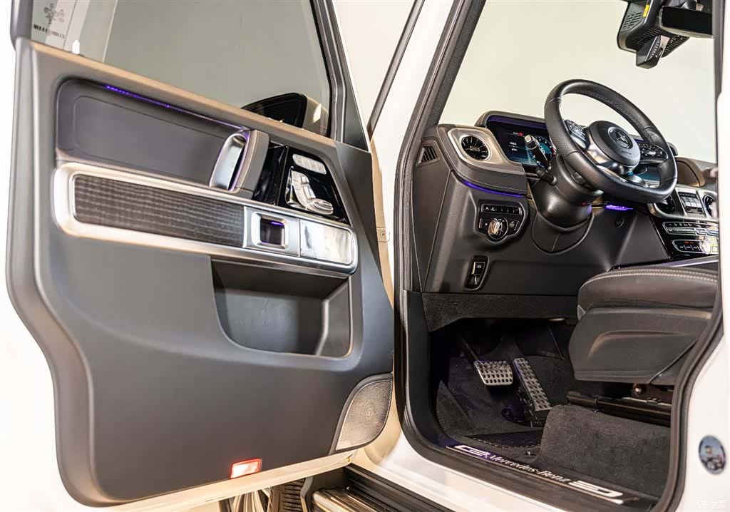 Mercedes-Benz G-Class, 2024 7