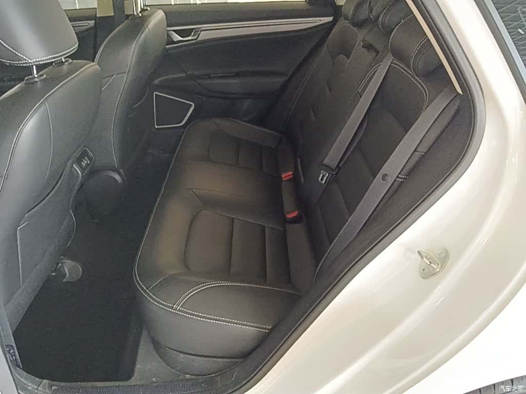 Geely Emgrand, 2019 17