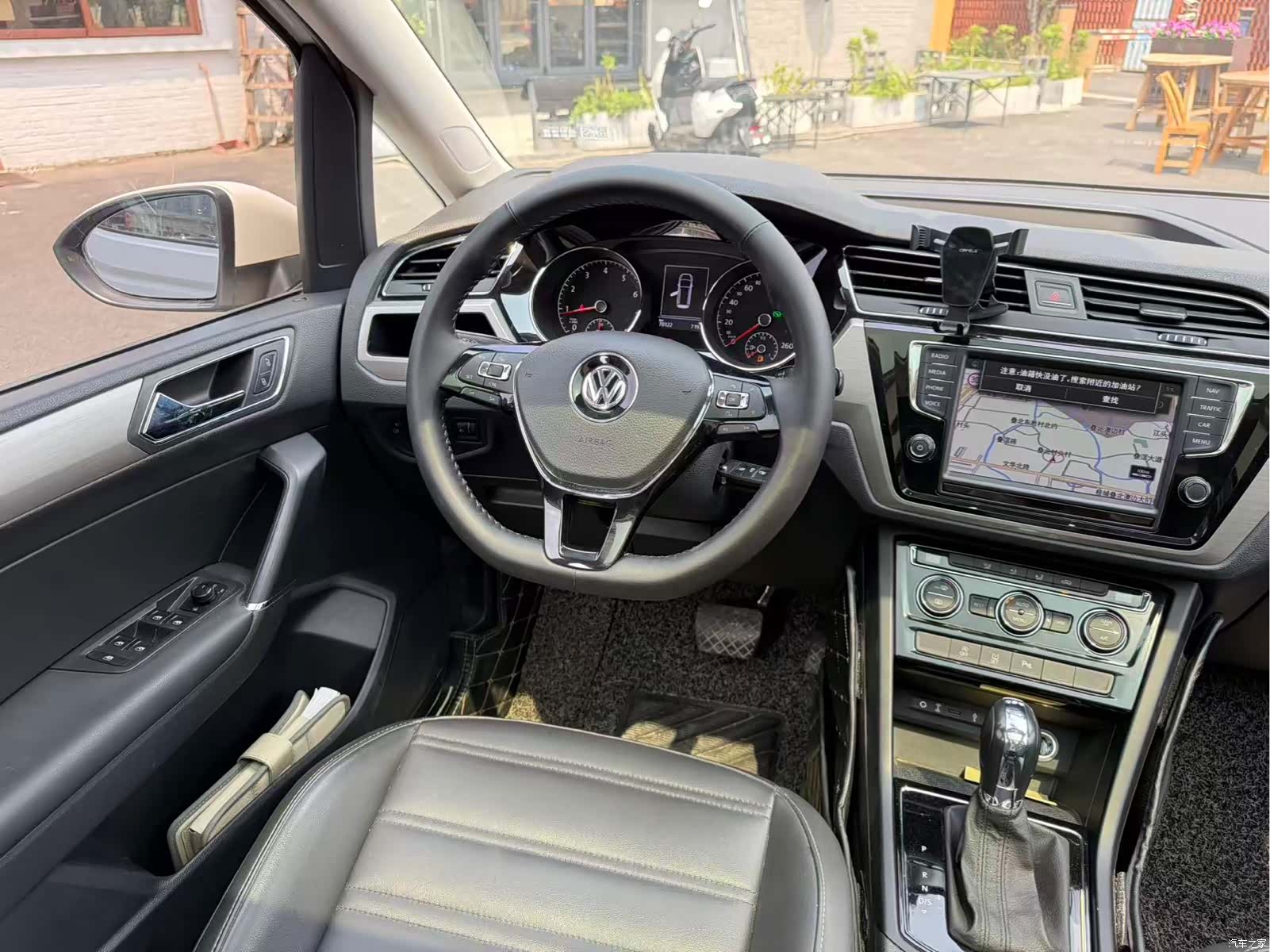 Volkswagen L, 2019 все фото