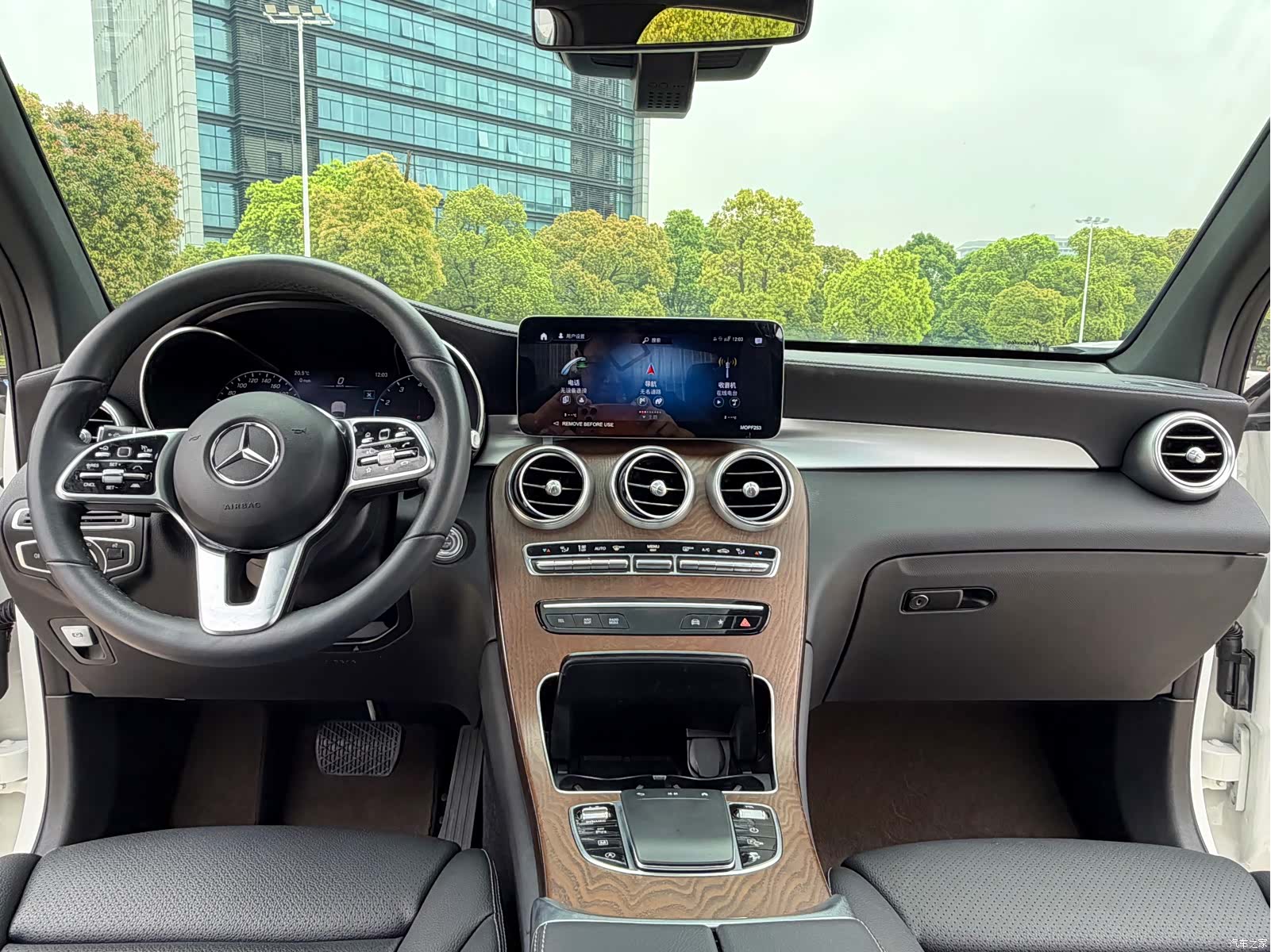 Mercedes-Benz GLC, 2023 12