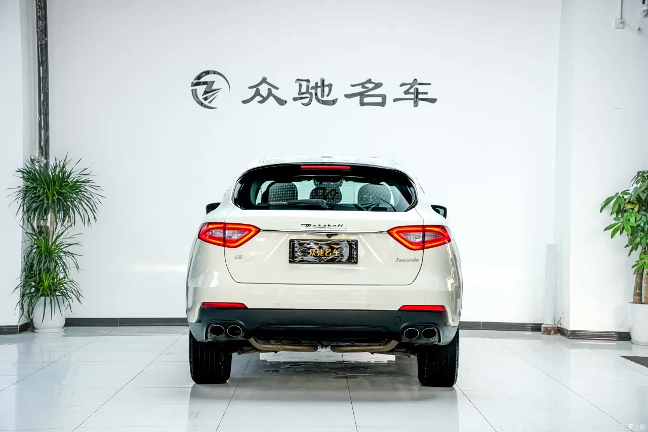 Maserati Levante, 2018 11