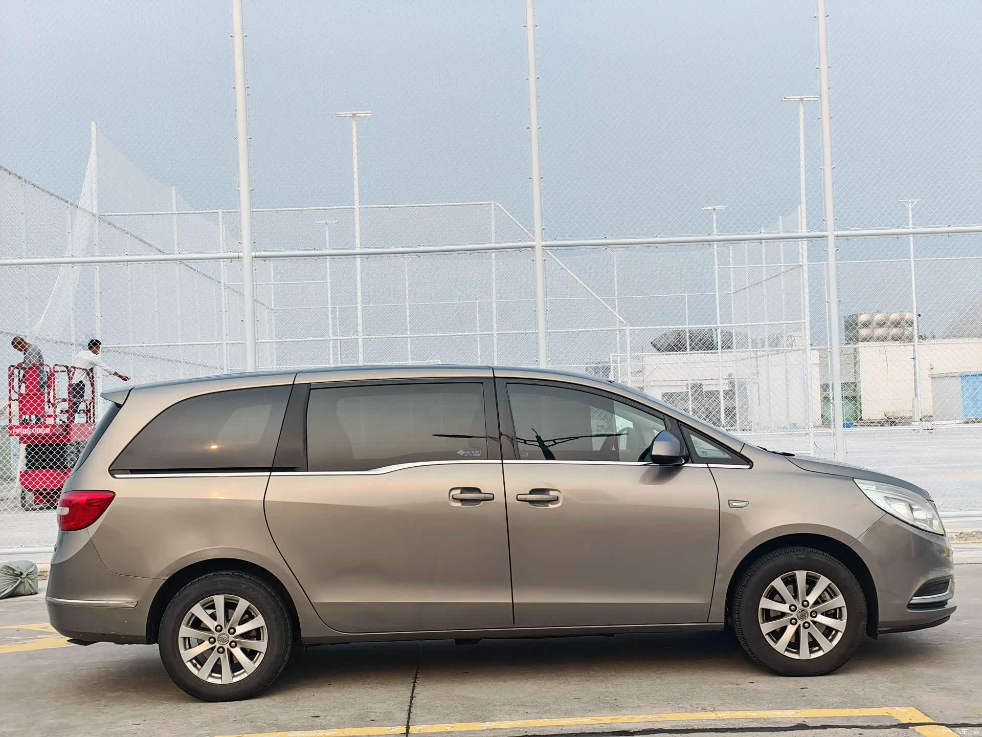 Buick GL8, 2018 4