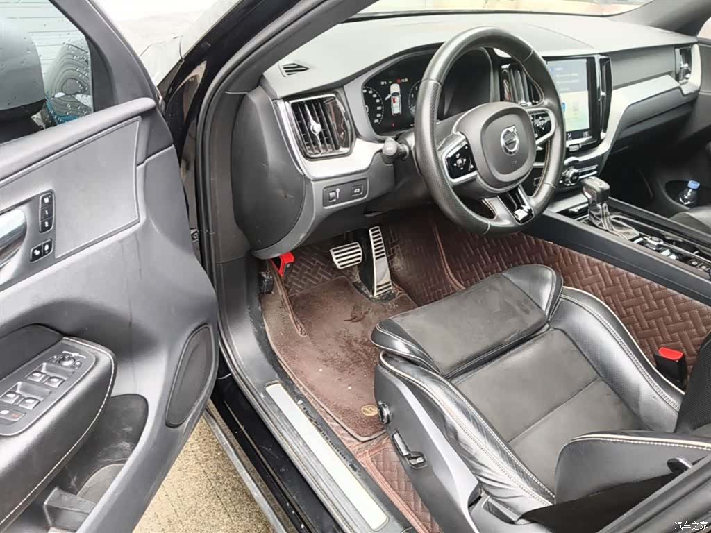 Volvo XC60, 2018 16