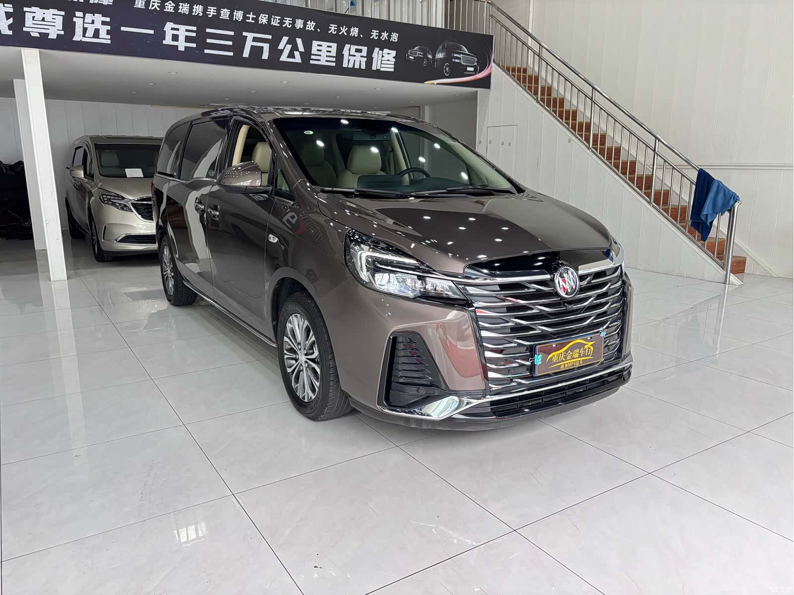 Buick GL8, 2024 3