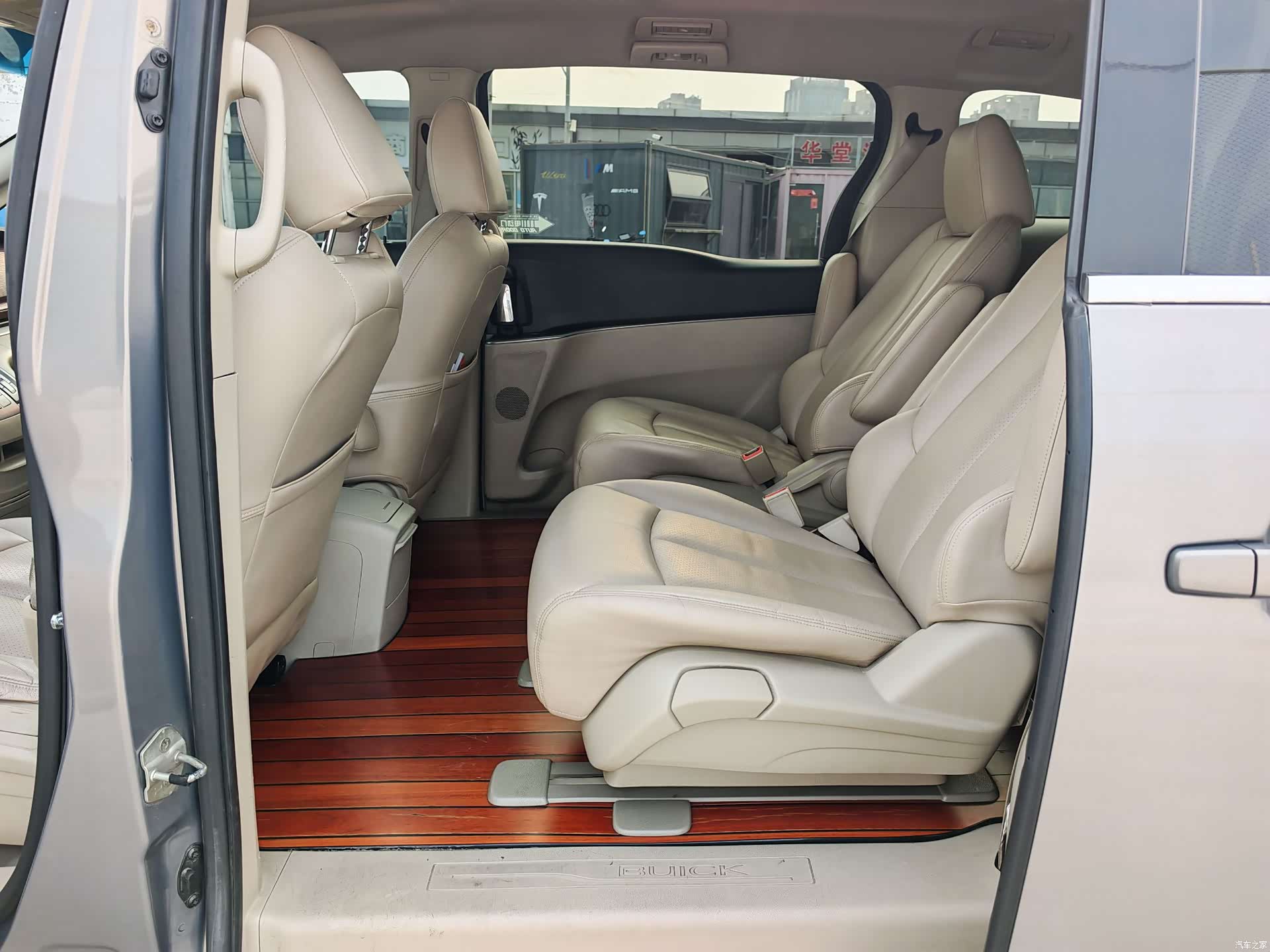 Buick GL8, 2018 12