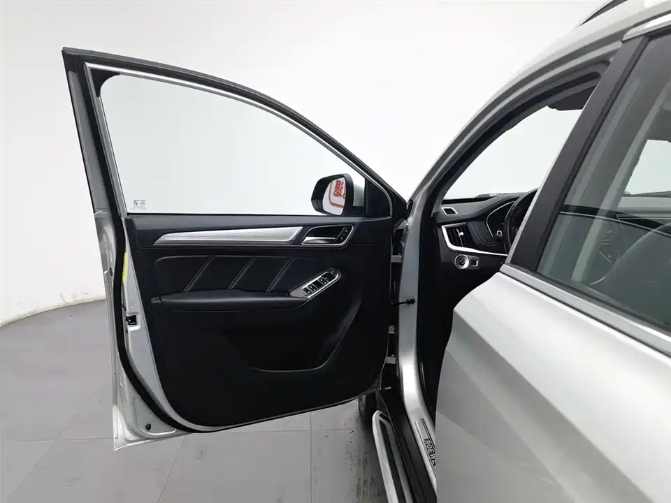 Roewe RX5 New energy