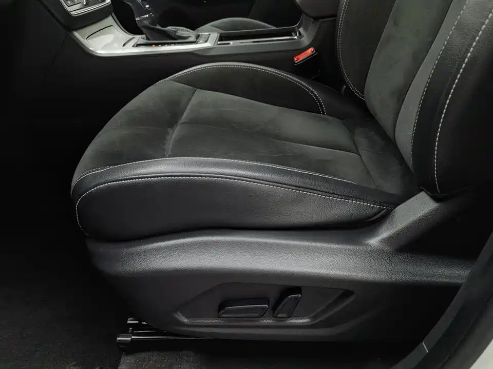 Roewe RX5 New energy