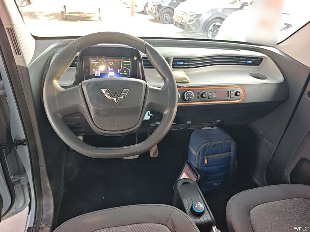 Wuling MINIEV, 2022 10