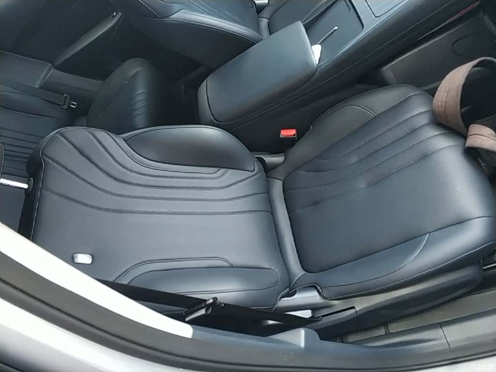 Geely Galaxy E5, 2025 25
