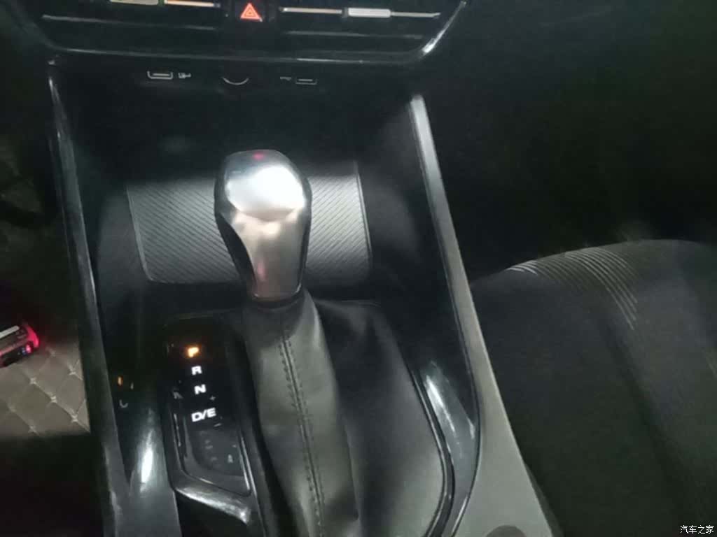 Roewe i5, 2023 14