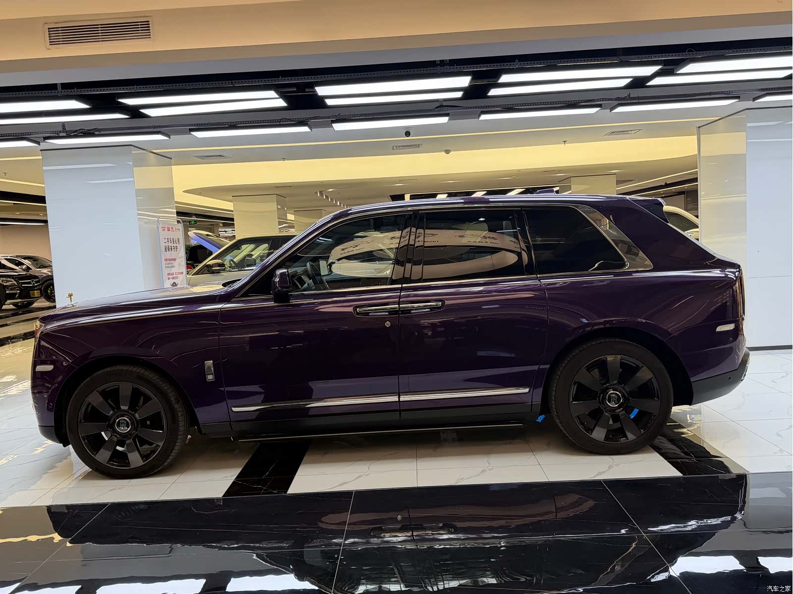 Rolls-Royce Cullinan, 2019 3