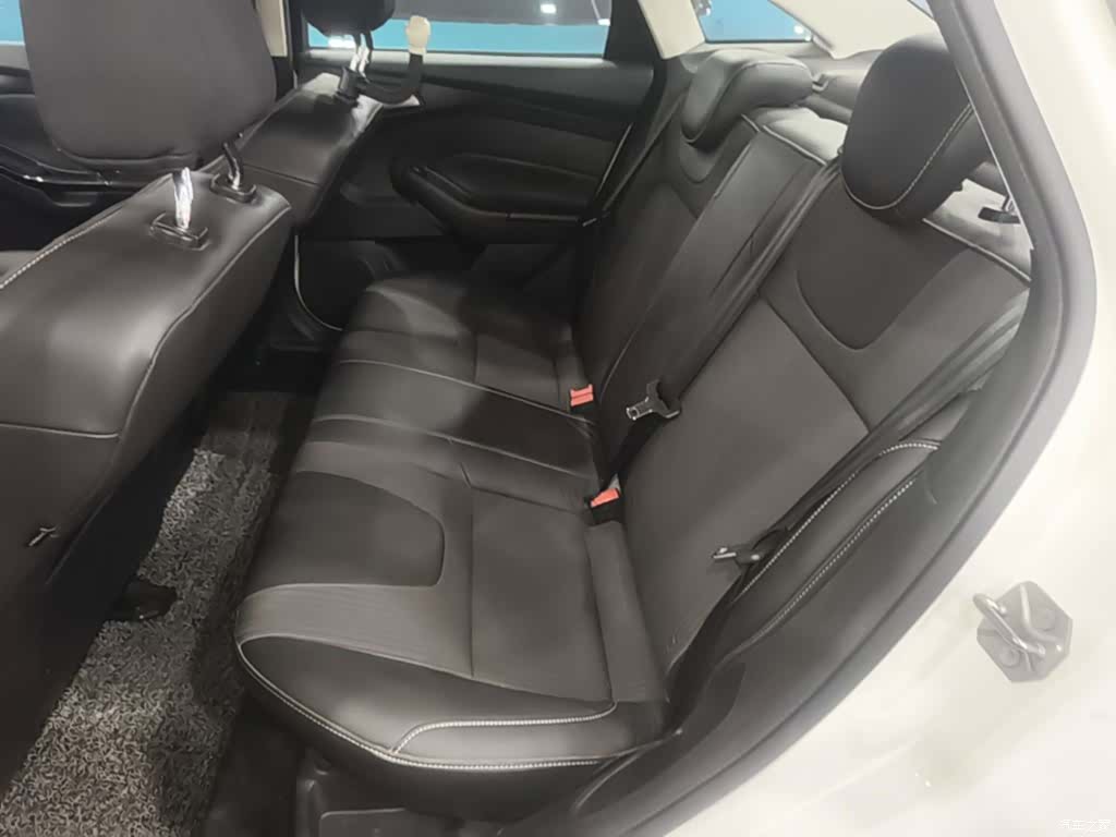 Ford Focus, 2014 17