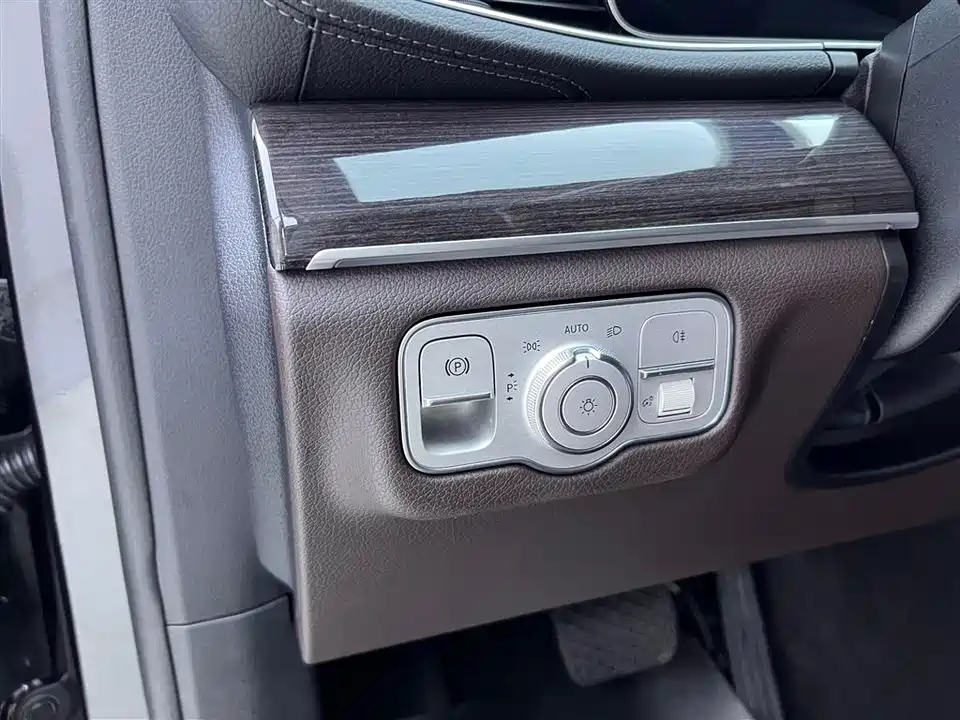 Mercedes-Benz GLE Mercedes-Benz GLE